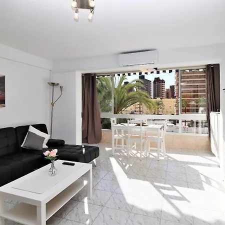 Versalles Pool Levante Apartamento *